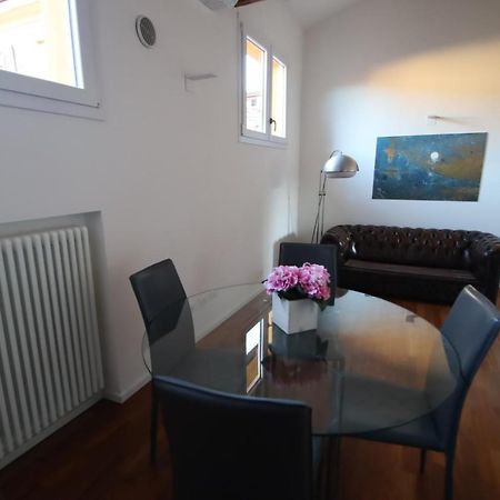 Charme Appartamento Immerso Tra Le Mura Bolognesi Εξωτερικό φωτογραφία