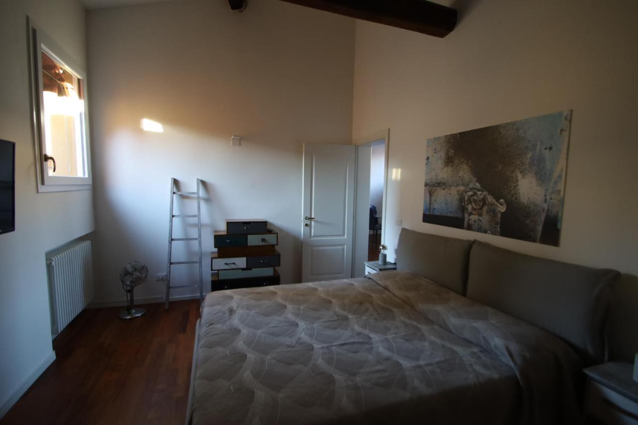 Charme Appartamento Immerso Tra Le Mura Bolognesi Εξωτερικό φωτογραφία