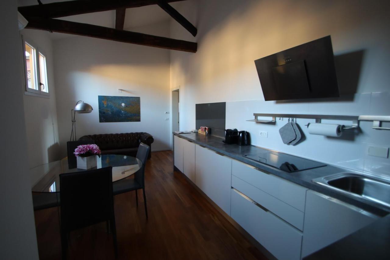 Charme Appartamento Immerso Tra Le Mura Bolognesi Εξωτερικό φωτογραφία
