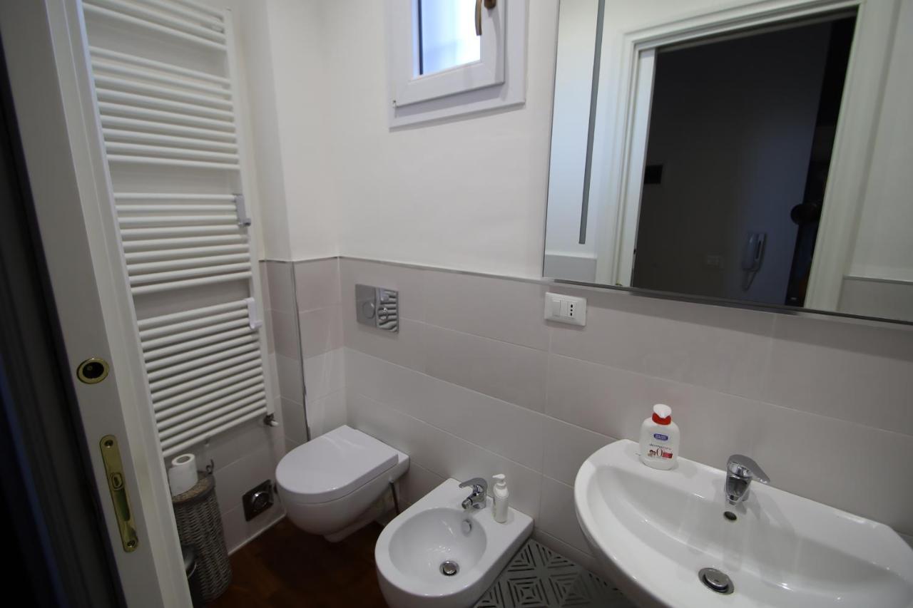 Charme Appartamento Immerso Tra Le Mura Bolognesi Εξωτερικό φωτογραφία